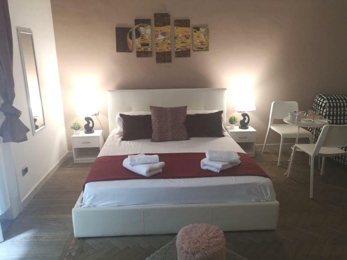 Bed & Breakfast Domus Luigi Leone