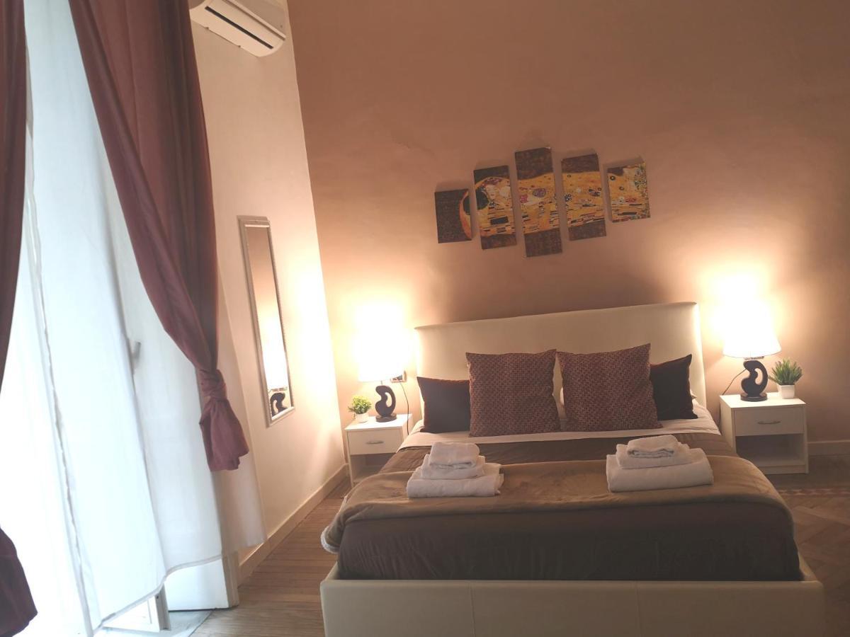 Domus Luigi Leone Bed & Breakfast